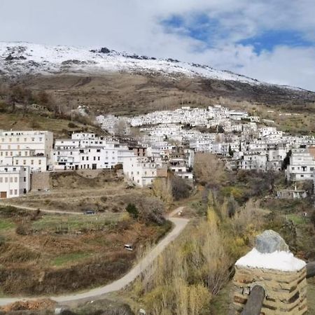 El Capricho De Trevelez Apartment ภายนอก รูปภาพ