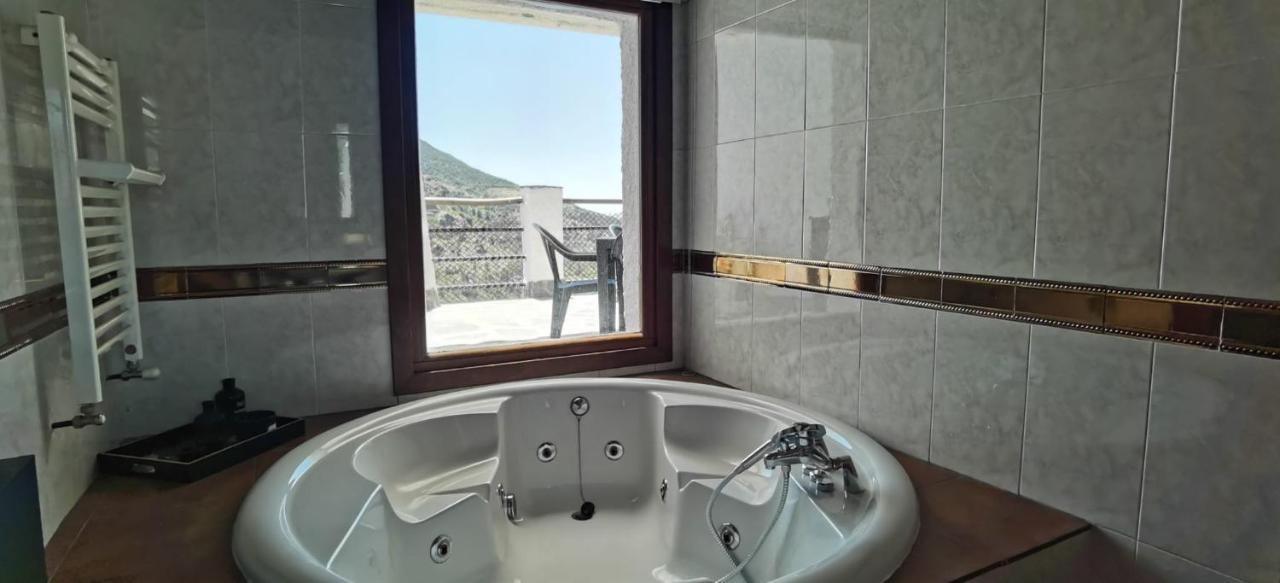 El Capricho De Trevelez Apartment ภายนอก รูปภาพ